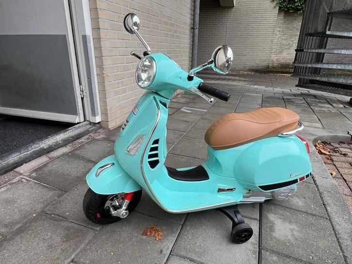 Kinder vespa tot 6 jaar, Fietsen en Brommers, Snorfietsen en Snorscooters, Zo goed als nieuw, Vespa, Benzine, Ophalen