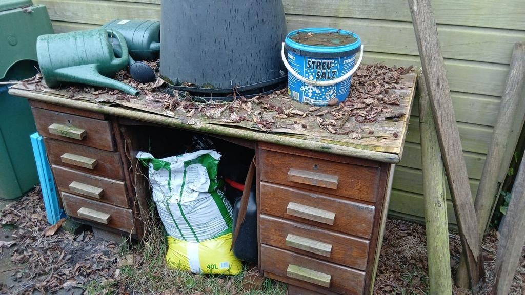 Voor PAASVUUR bureau gratis ophalen, Ophalen of Verzenden, Kunststof, Overige typen