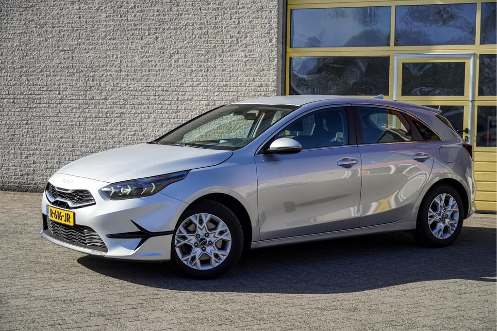 Kia Ceed 1.0 T-GDi 5drs DynamicLine BJ2022 Lmv 16" | Led V+A, Voorwielaandrijving, Stof, Gebruikt, Origineel Nederlands