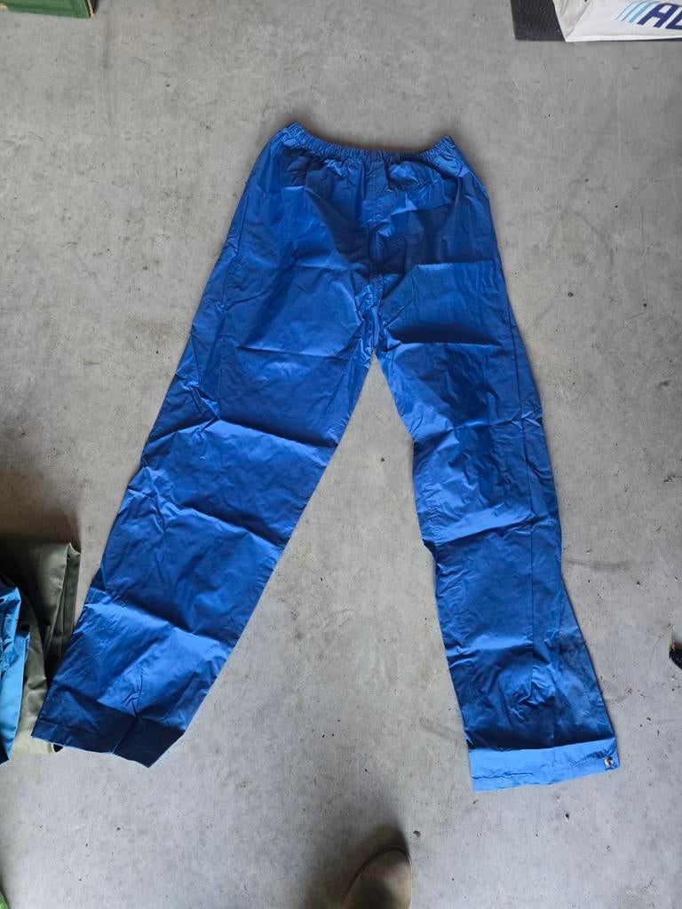 Regenkleding maat M/L, Ophalen of Verzenden