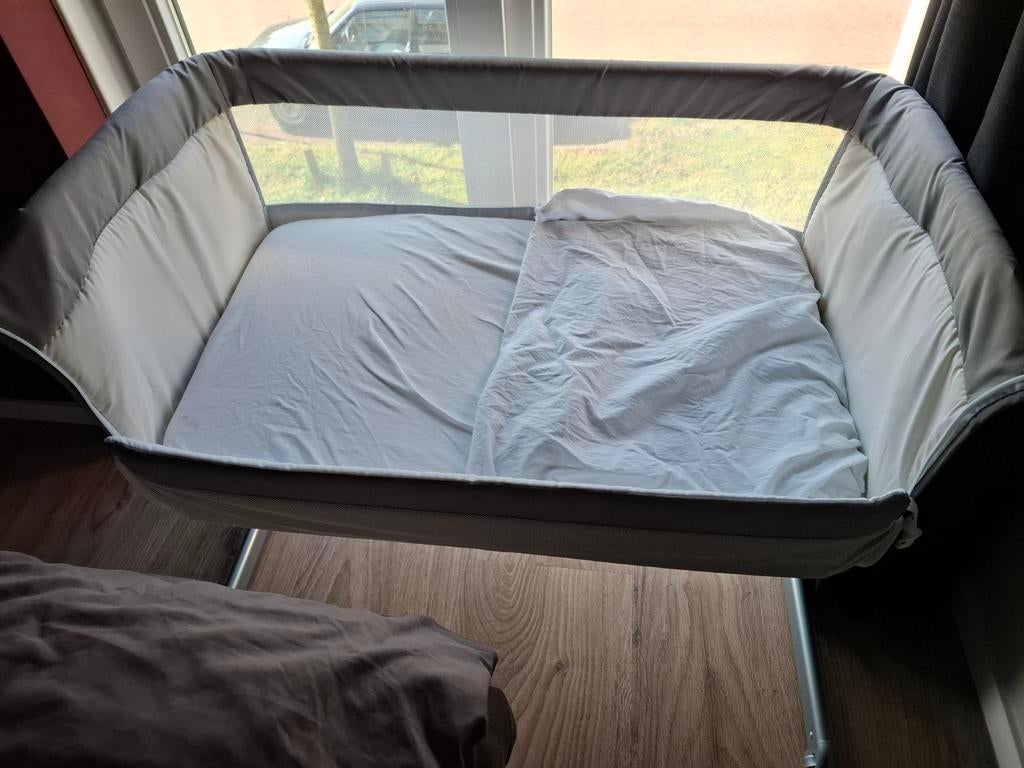 Co sleeper Safety 1st incl. matras, hoeslaken en lakens, Kinderen en Baby's, Kinderkamer | Bedden, Ophalen, Zo goed als nieuw