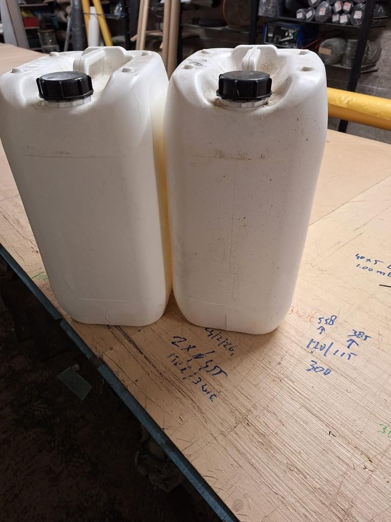 JERRYCANS 25 LTR, Auto diversen, Verzenden