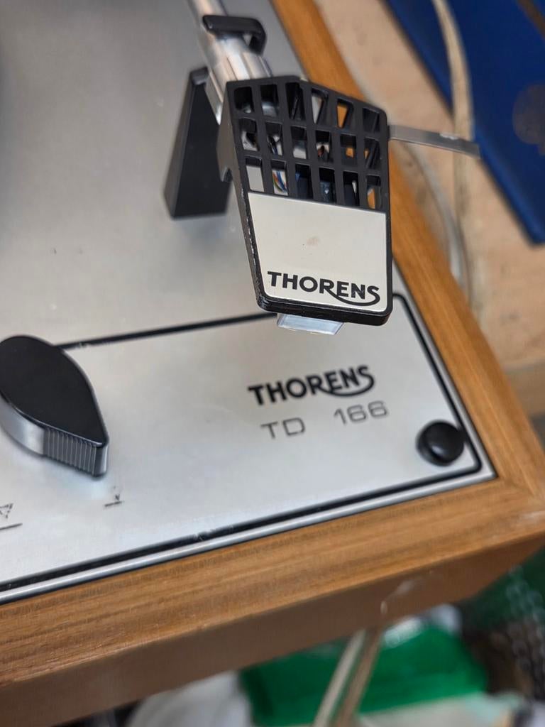 Thorens TD 166 Platenspeler met stofkap, Ophalen of Verzenden, Gebruikt, Platenspeler, Thorens