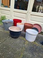 Gratis Grote Bloempotten (diverse soorten), Tuin en Terras, Bloembakken en Plantenbakken, Ophalen, Overige materialen, Gebruikt