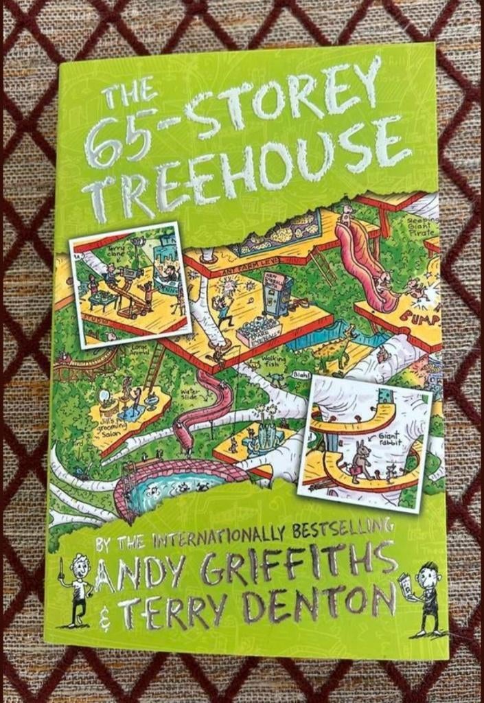 The 65-Storey Treehouse - Andy Griffiths - Engels, Ophalen of Verzenden, Zo goed als nieuw, Andy Griffiths en Terry Denton, Fictie