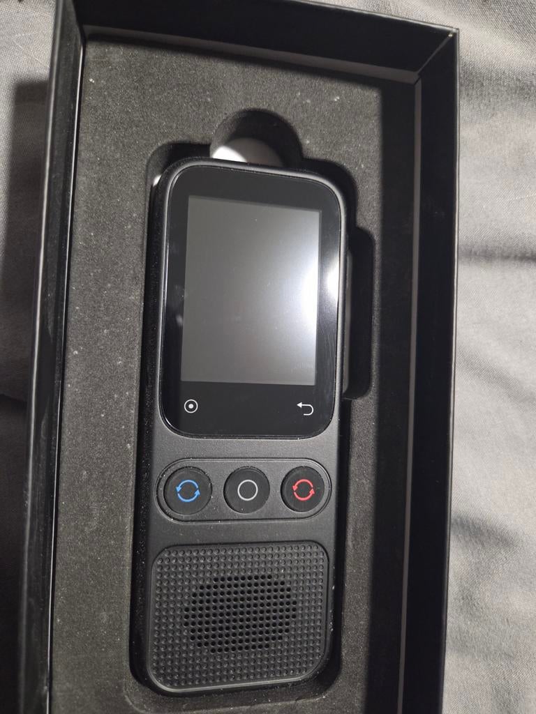 AI Translator nieuw in doos, Ophalen