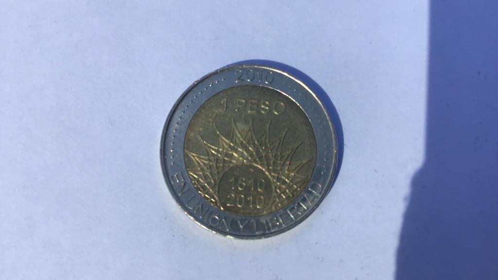 Argentinie 1 peso 2010 centenary., Ophalen of Verzenden, Zuid-Amerika