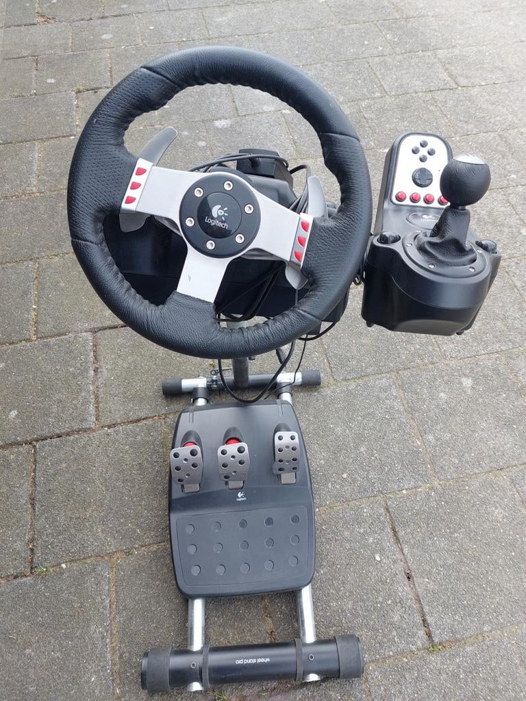 Logitech G27 Racing Stuur met Pedalen en Shifter, Spelcomputers en Games, Ophalen, Overige merken, Gebruikt