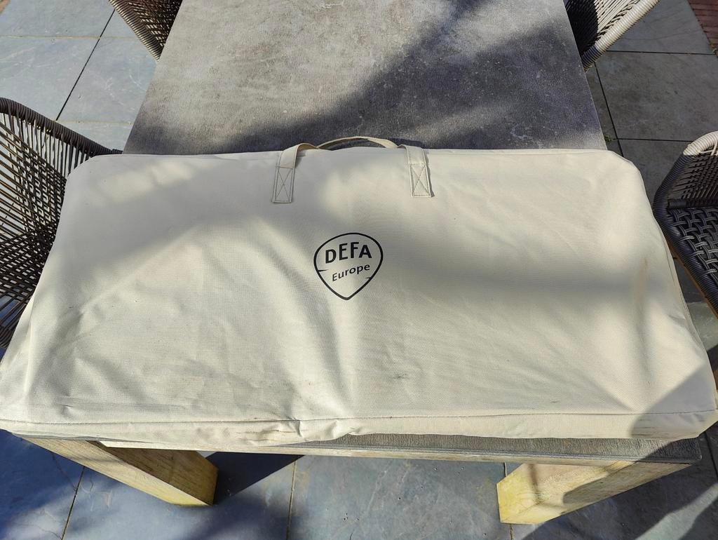 Defa campingkast schuine wand beige, Caravans en Kamperen, Ophalen of Verzenden, Gebruikt