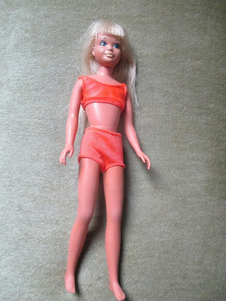 Vintage  barbie  Skipper  in outfit mattel, Verzamelen, Poppen, Verzenden, Zo goed als nieuw, Pop