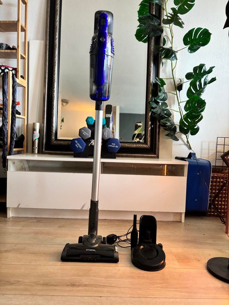 Hyundai snoerloze steelstofzuiger, Ophalen of Verzenden, Gebruikt, Reservoir, Stofzuiger