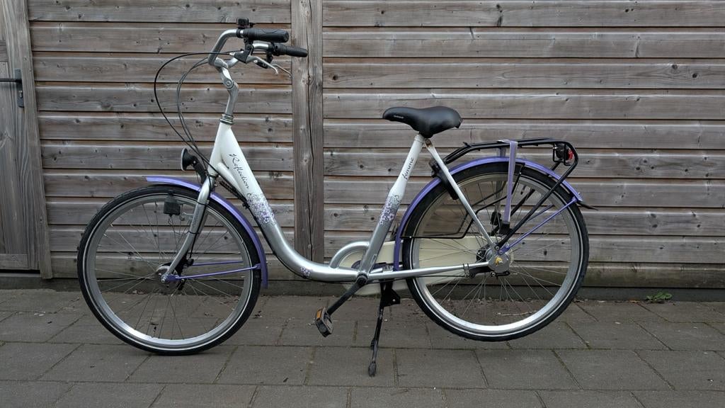 Moederfiets 26 inch laag model, Fietsen en Brommers, Fietsen | Dames | Moederfietsen, Gebruikt, Versnellingen, Minder dan 47 cm