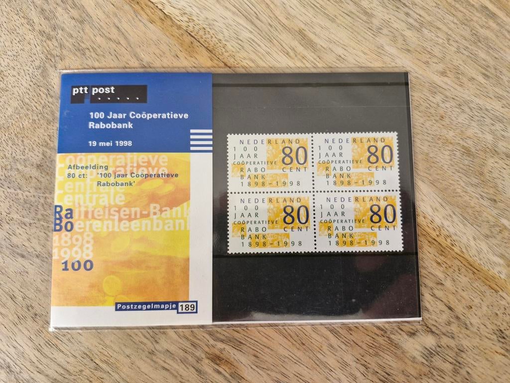Postzegelmapje 100 jaar Rabobank - Ongeopend, Postzegels en Munten, Postzegels | Nederland, Postfris, Na 1940, Ophalen of Verzenden