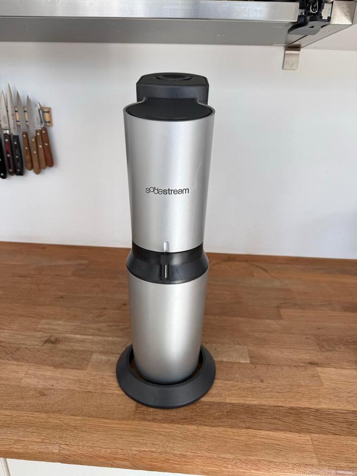 SodaStream met 3 glazen flessen (excl. cilinder), Witgoed en Apparatuur, Bruiswatermachines, Gebruikt, Ophalen of Verzenden