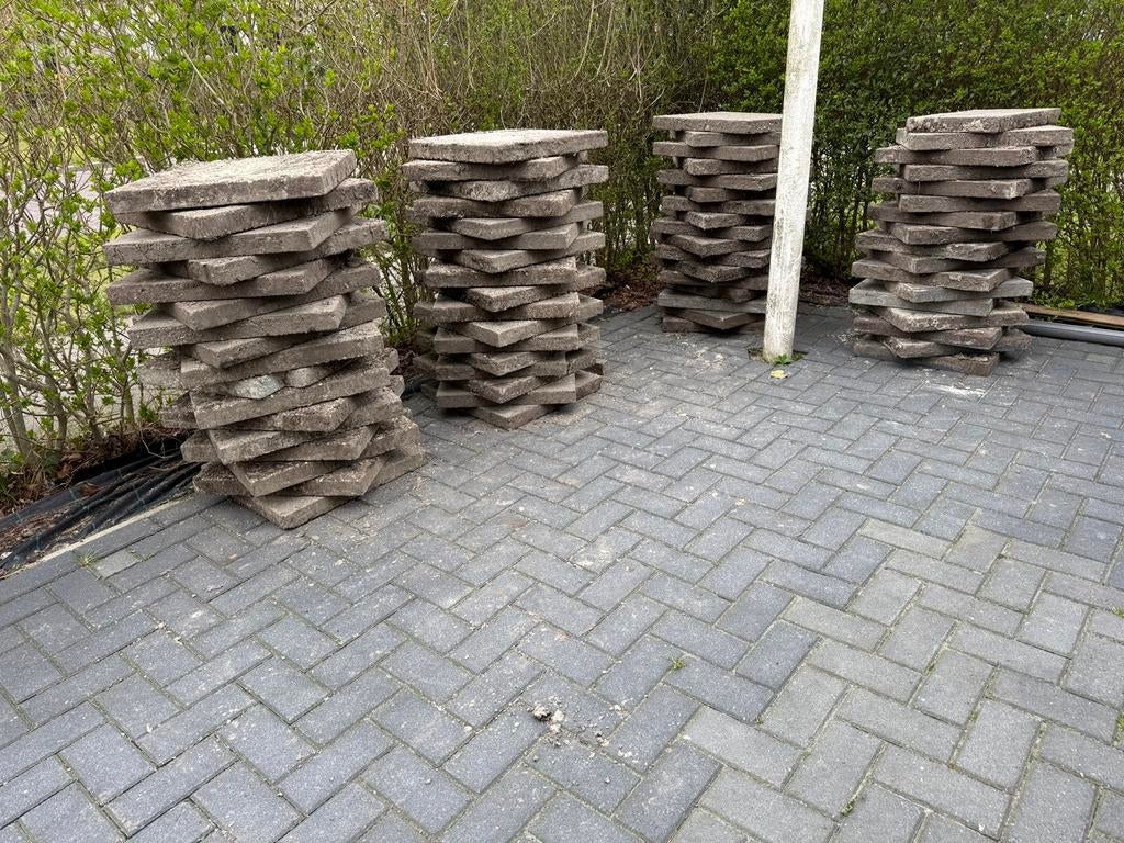 16 m2 betonklinkers en grindtegels 50x50, Tuin en Terras, Tegels en Klinkers, Ophalen, Gebruikt, 10 m² of meer, Beton