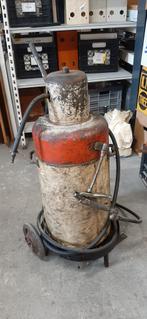 Vintage vetpomp/oliepomp, Ophalen