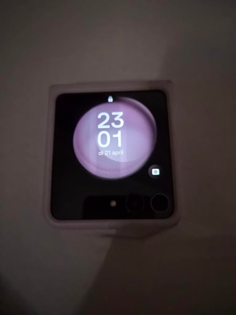 Samsung Z flip 5 256GB, Ophalen of Verzenden, Zo goed als nieuw