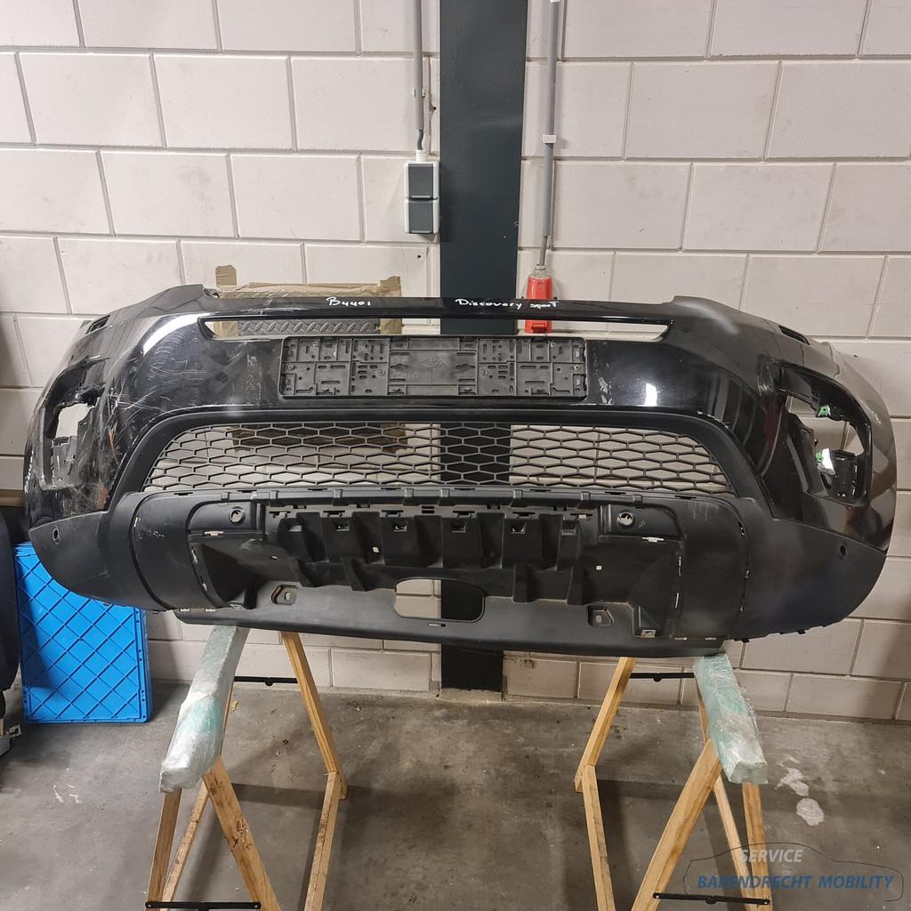 Landrover discovery sport voorbumper voor bumper zwart Met.