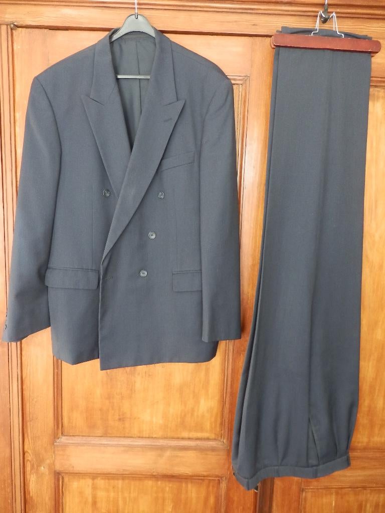 heren kostuum donkerblauw XL, Kleding | Heren, Kostuums en Colberts, Blauw, George V, Maat 56/58 (XL), Ophalen of Verzenden