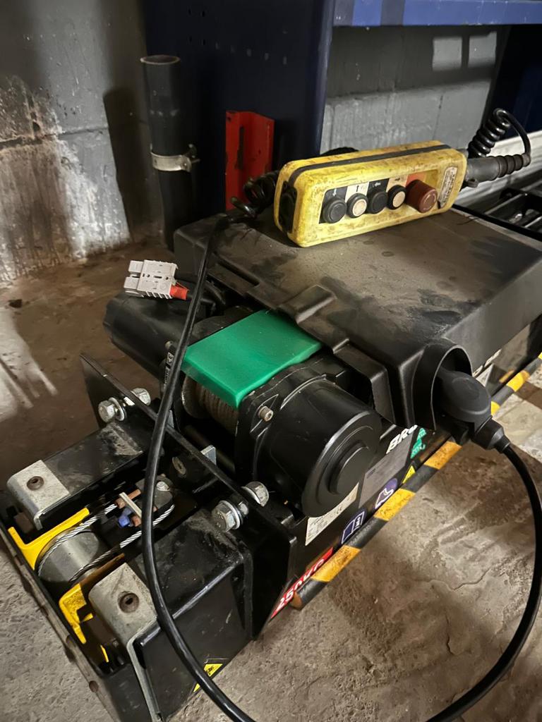 MAD EasyLoad laadkraan (250 kg) - compleet systeem, Doe-het-zelf en Verbouw, Lieren en Takels, Ophalen of Verzenden, Zo goed als nieuw
