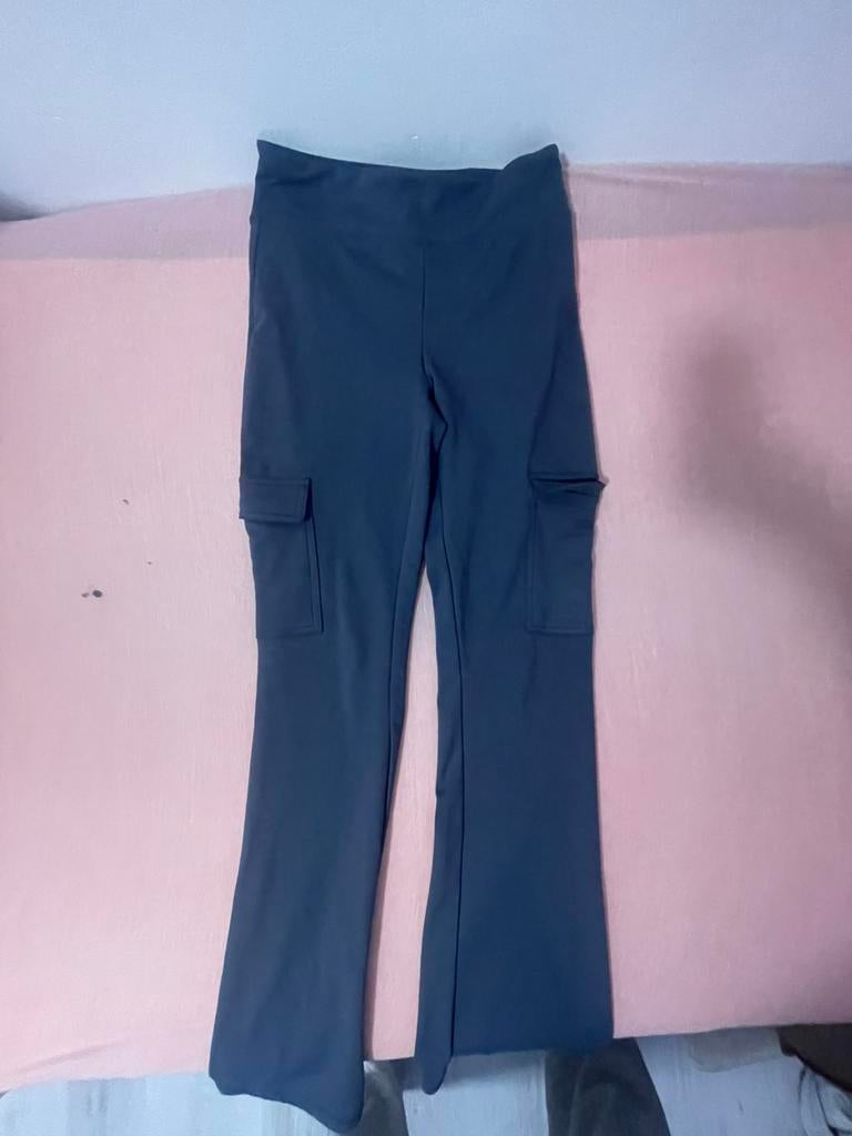 Blauwe Zara flair jeans, Kleding | Dames, Broeken en Pantalons, Blauw, Ophalen of Verzenden, Zo goed als nieuw, Maat 34 (XS) of kleiner
