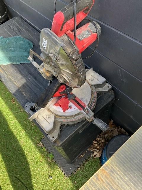 SKIL afkortzaag., Ophalen, Gebruikt, -, -