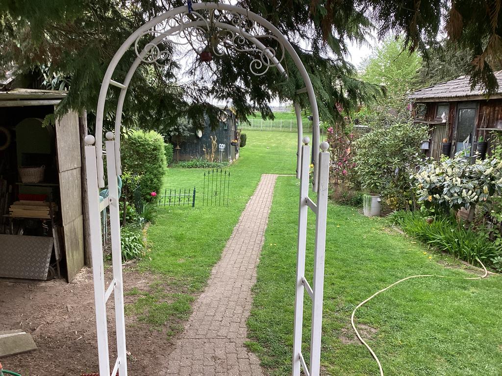 Rozenboog., Tuin en Terras, Ophalen, Zo goed als nieuw