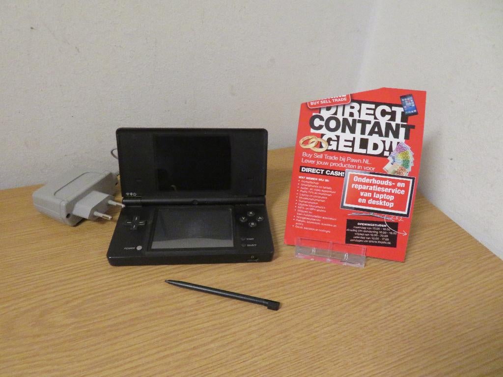 Nintendo DSi | Pawn Eindhoven, Spelcomputers en Games, Spelcomputers | Nintendo DS, Ophalen, Gebruikt, Zwart, Dsi