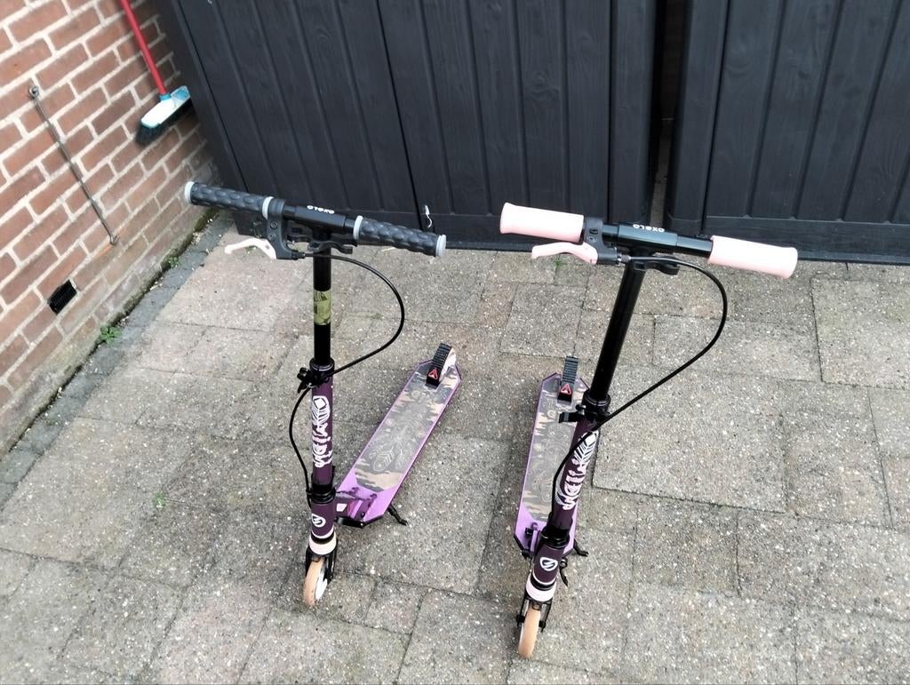 2 Meisjes steps, Fietsen en Brommers, Steps, Ophalen, Zo goed als nieuw, Gewone step, Exelo