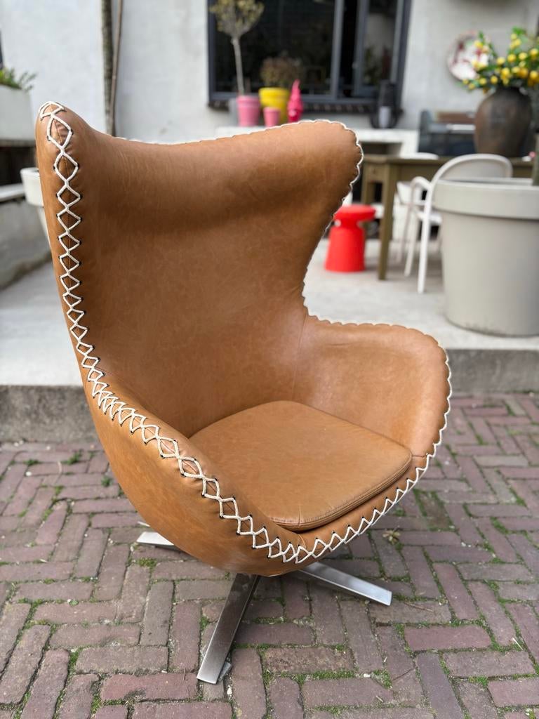 Egg chair - Zo goed als nieuw, Huis en Inrichting, Fauteuils, Industrieel Stoer, Minder dan 75 cm, Leer, Zo goed als nieuw