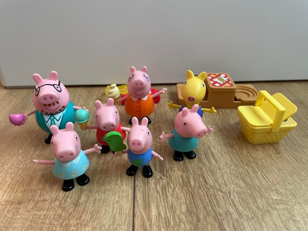 Peppa big figuurtjes, Ophalen, Zo goed als nieuw