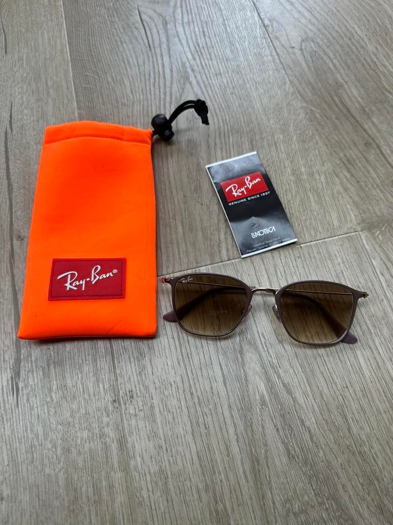 Kids RAYBAN zonnebril - leeftijd kind 11/12 jaar, Ophalen of Verzenden, Zo goed als nieuw, Bruin, Meisje