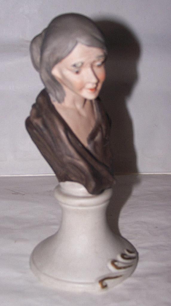 Vintage Capodimonte beeld. Izgs., Art deco, Gips, Buste, Ophalen of Verzenden