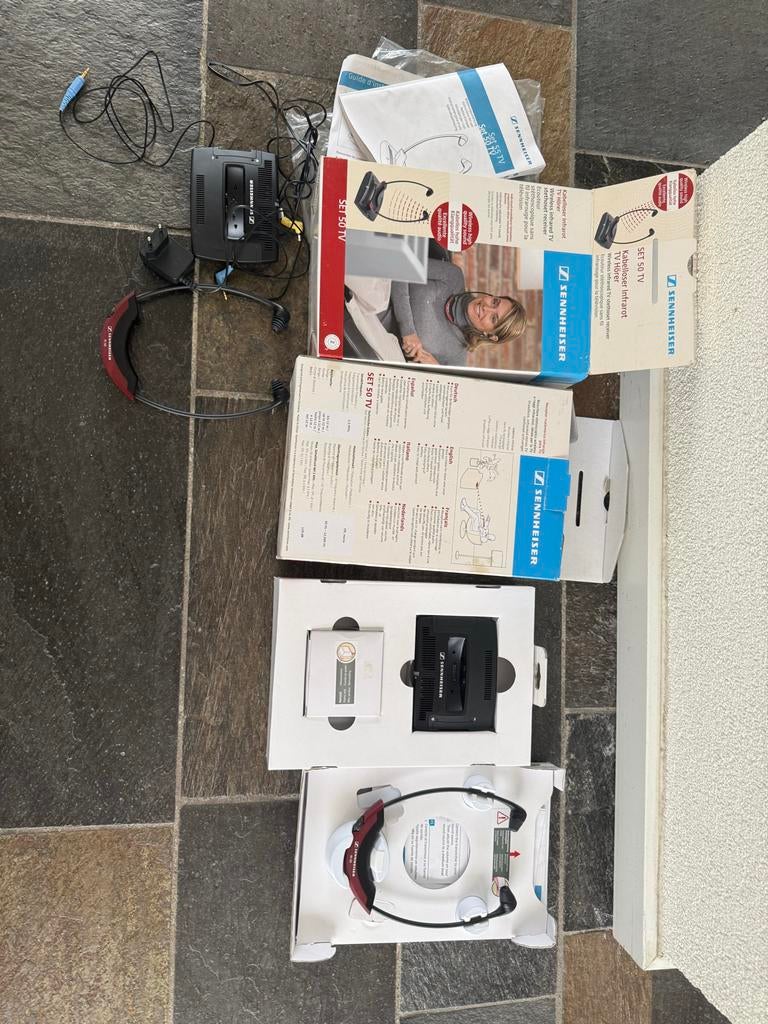Twee Sennheiser SET 50 TV draadloze hoofdtelefoons, Audio, Tv en Foto, Koptelefoons, Sennheiser, Niet werkend, Draadloos, Op oor (supra aural)