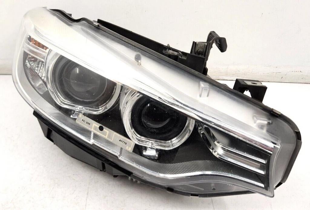 OEM BMW Bi-xenon koplampen F32/F33/F36/F80/F82/F83 (2016), Ophalen of Verzenden