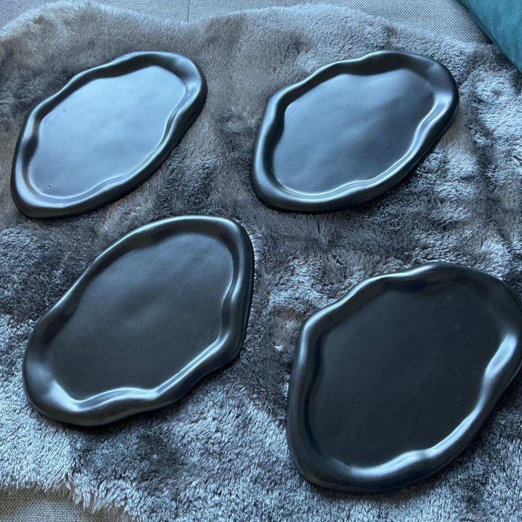 Set van 4 zwarte organische schaaltjes, Overige materialen, Schaal, Nieuw, Ophalen of Verzenden