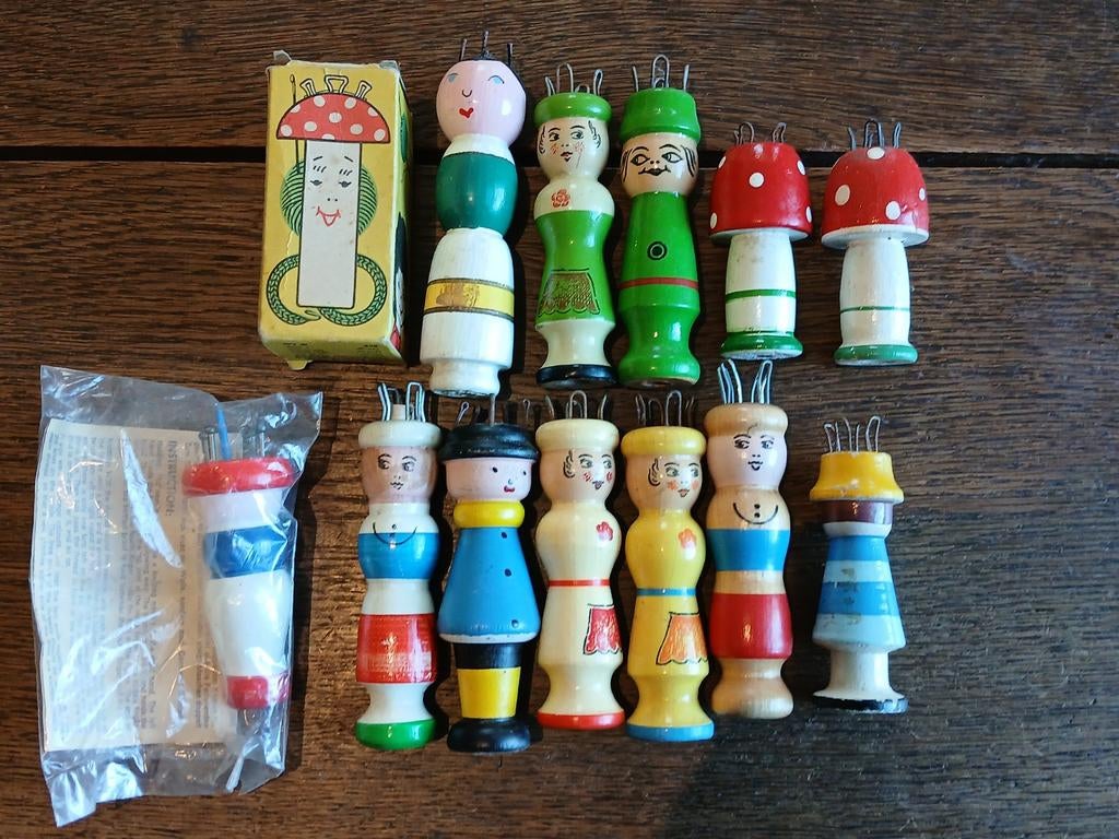 OUDE DECORATIEVE HOUTEN PUNNIKPOPPEN.( HEB ER NOG MEER!), Ophalen of Verzenden, Gebruikt, Overige typen