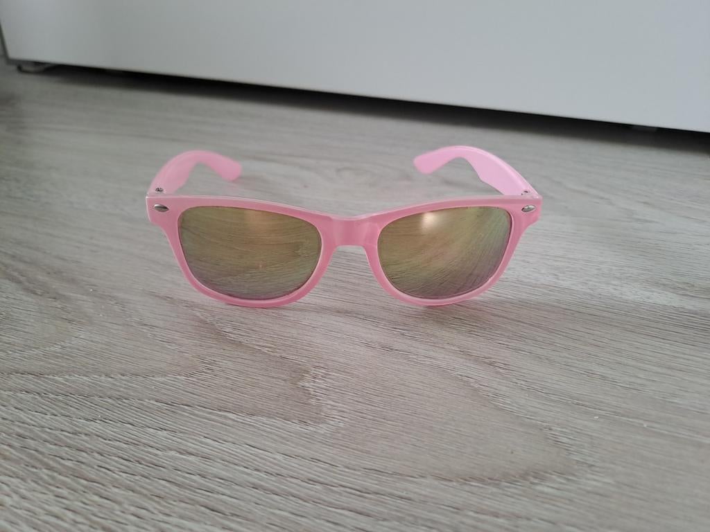 Roze kinderzonnebril 3-8 jaar merk Hema, Kinderen en Baby's, Kindermode-accessoires, Ophalen of Verzenden, Gebruikt, Hema