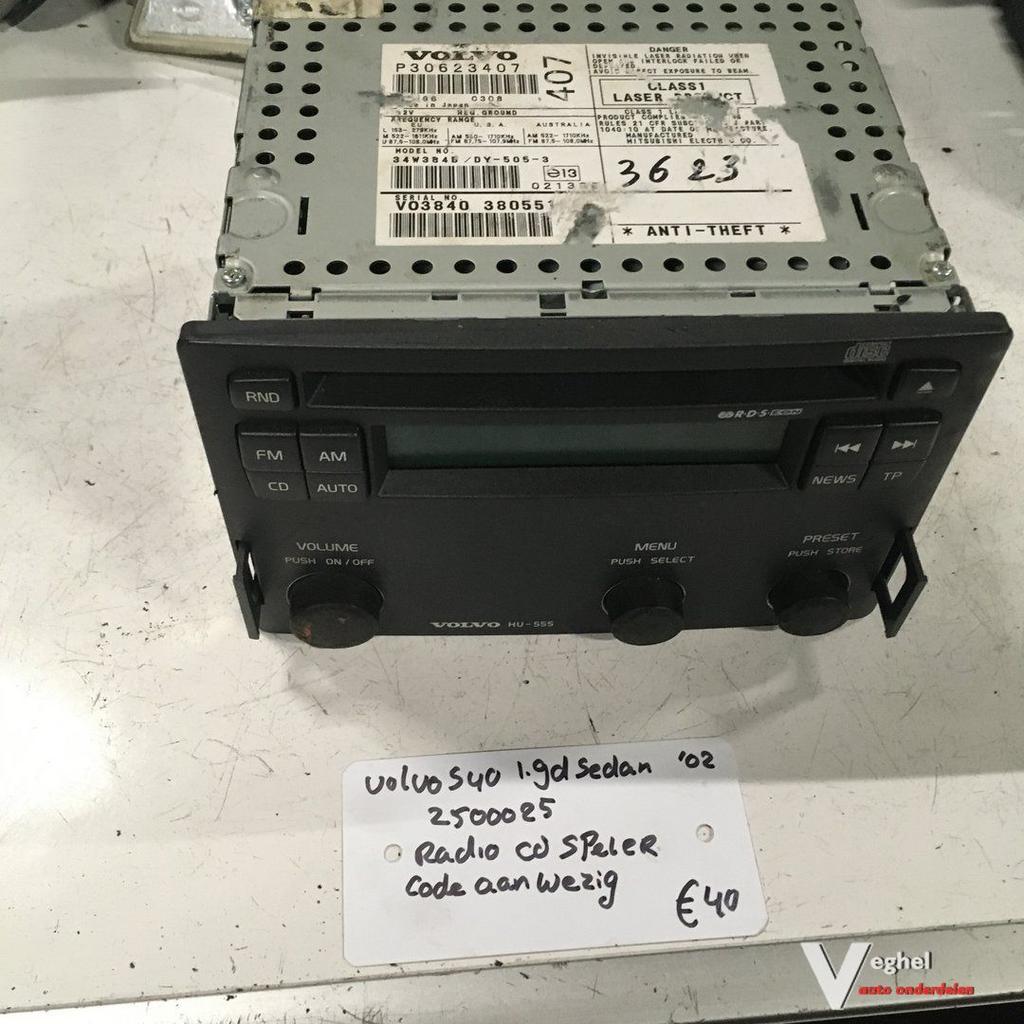 Volvo S40 1.9 D sedan 2002 Wagennr 2500025 Radio Cd speler, Ophalen of Verzenden, -, -, -