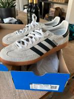 Adidas Handball Spezial Aluminium C Black C White - Maat 44, Ophalen of Verzenden, Zo goed als nieuw, Wit, Sneakers of Gympen