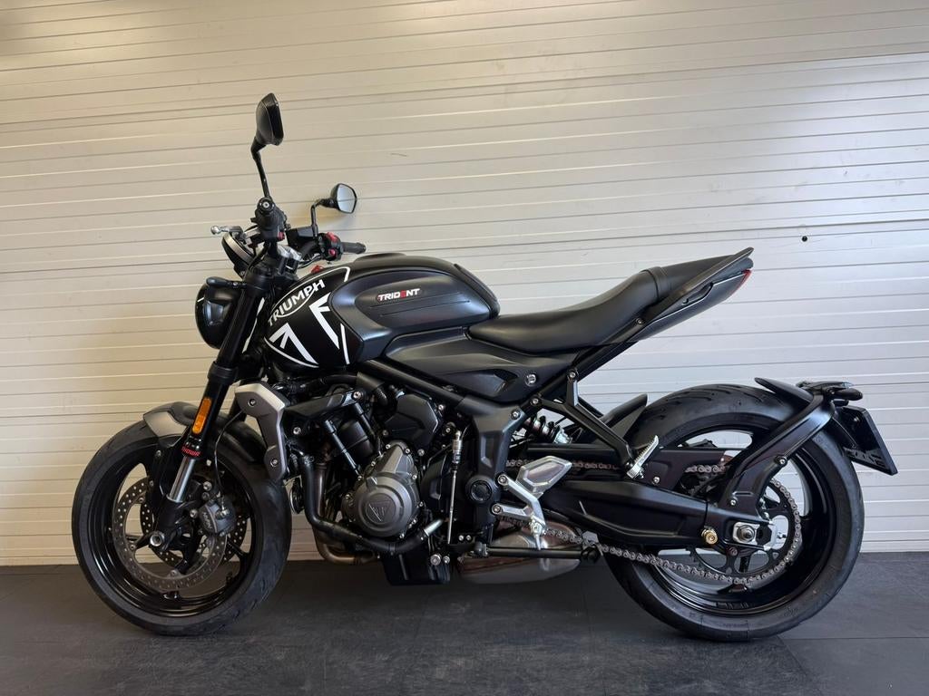 Triumph Trident 660 | 4100 km | 1e eigenaar | Zeer compleet, Motoren, Motoren | Triumph, 4 cilinders, Onbekend, Meer dan 35 kW