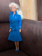 Barbie stewardess in klm pak, Ophalen of Verzenden, Zo goed als nieuw, Kleertjes