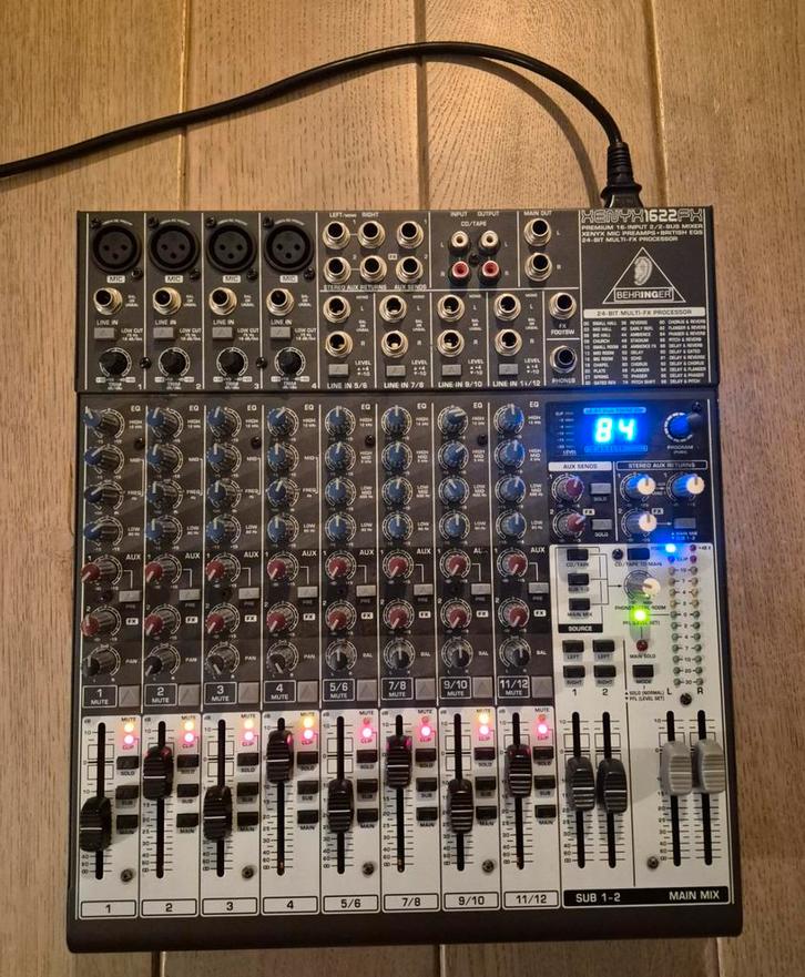 Behringer Xenyx 1622 FX 16-kanaals mixer, Muziek en Instrumenten, Mengpanelen, Gebruikt, 10 tot 20 kanalen, Microfooningang, Ophalen of Verzenden
