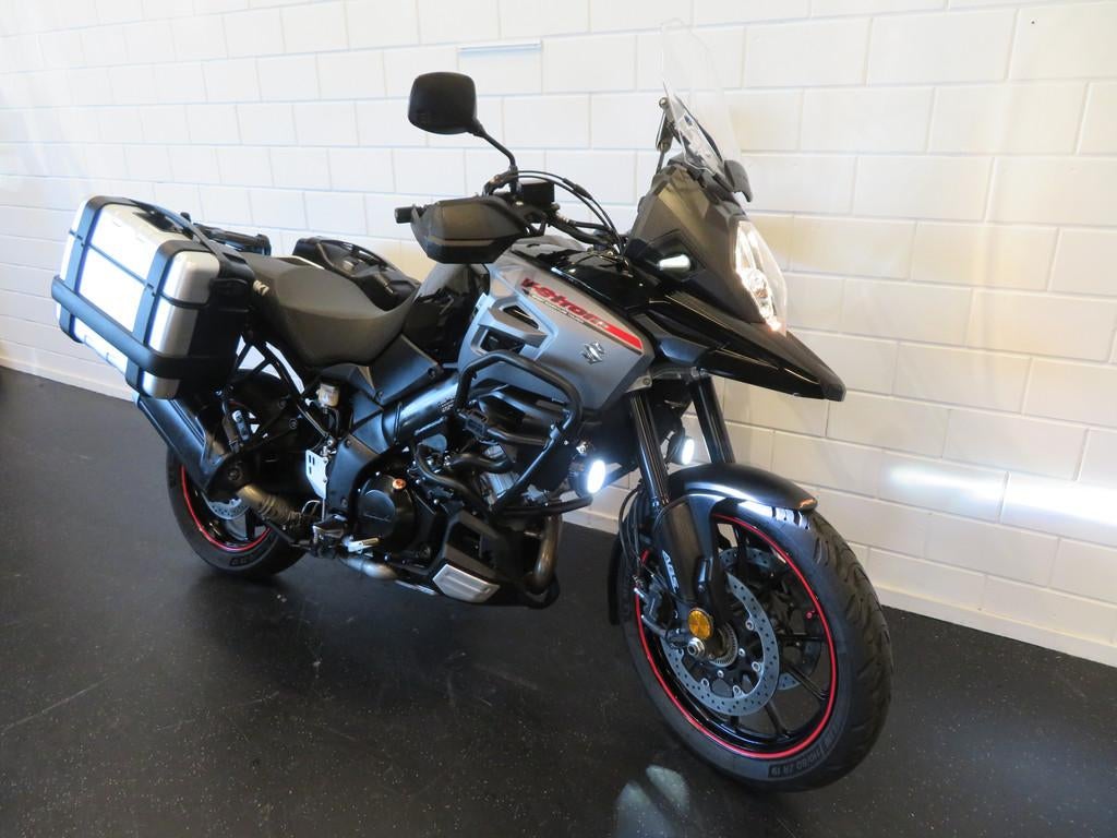 Suzuki DL 1000 V-STROM KOFFERS PERFECT! (bj 2018), Motoren, Motoren | Suzuki, Bedrijf, Toermotor