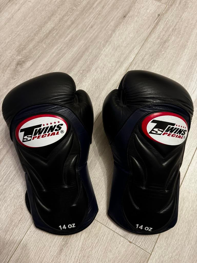 Twins Special bokshandschoenen 14 oz, Sport en Fitness, Ophalen, Gebruikt, Bokshandschoenen