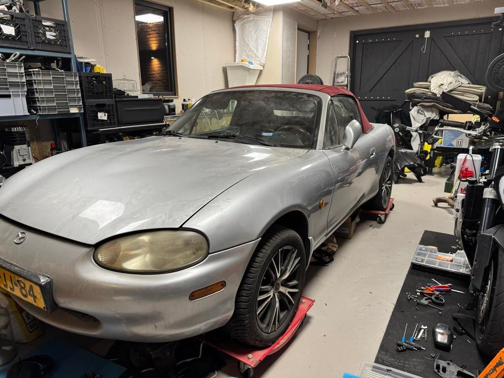Mazda MX-5 NB 1998 Projectauto zonder motor/versnellingsbak, Ophalen, Gebruikt, Voor, Mazda