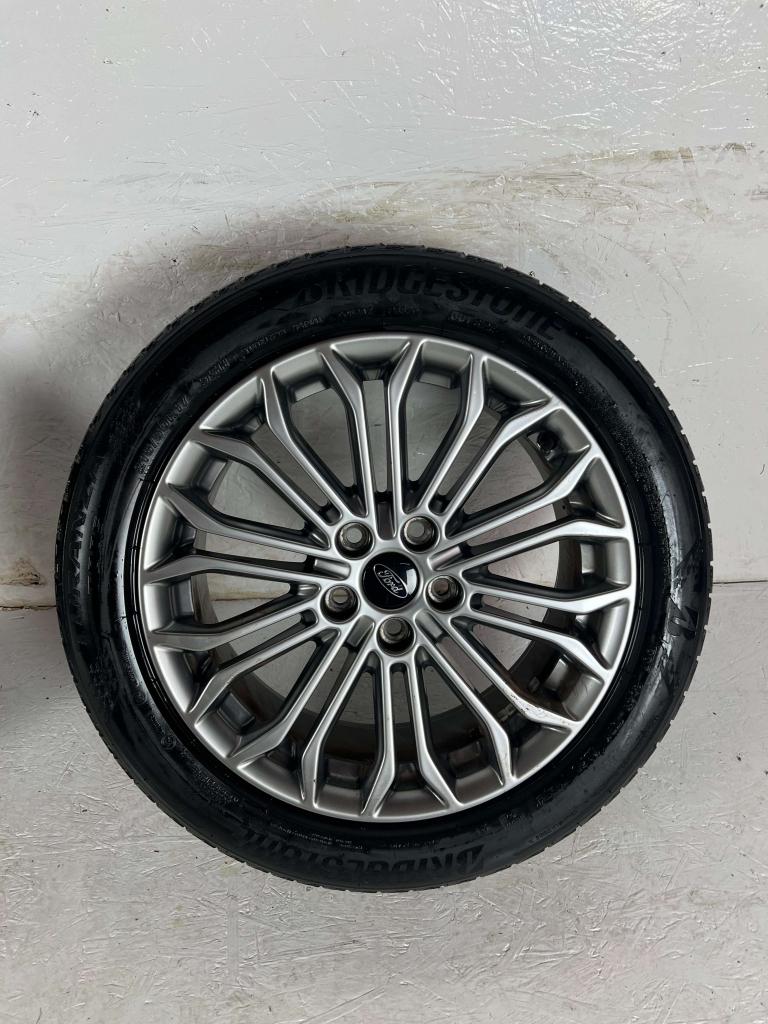 Originele Ford Focus ST MK4 velgen 17" 5x108 zomer set 5mm, Auto-onderdelen, Banden en Velgen, Niet ingevuld, Banden en Velgen