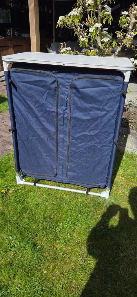 Hypercamp campingkast, Caravans en Kamperen, Kampeeraccessoires, Ophalen of Verzenden, Zo goed als nieuw