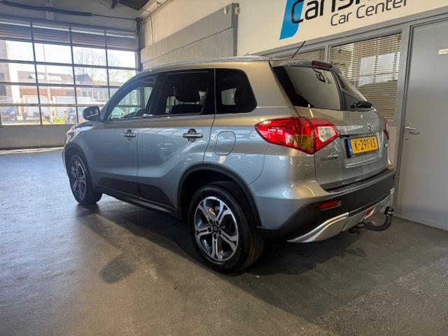 Suzuki Vitara 1.6 High Executive Leder|Pano|Navi|Trekhaak, Auto's, Suzuki, Voorwielaandrijving, 4 cilinders, Adaptive Cruise Control