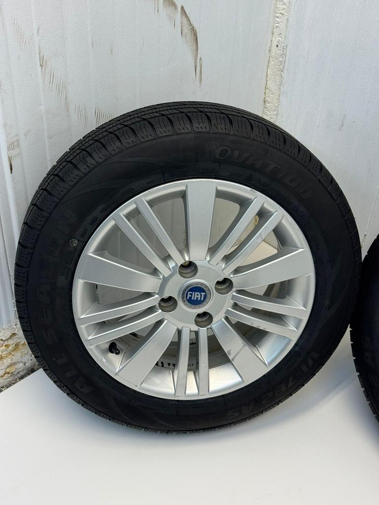 Org. Fiat Grande Punto velgen met All-Seasons175/65R15 4x100, Auto-onderdelen, Banden en Velgen, Gebruikt, 15 inch, 175 mm, Banden en Velgen